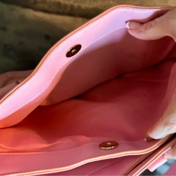 Stylish Pink BCBG Women's Handbag - Picture 8 of 9